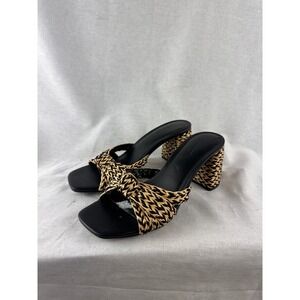 Universal Thread Woven Block Heel Sandals Black Tan Square Toe Mule Size 6